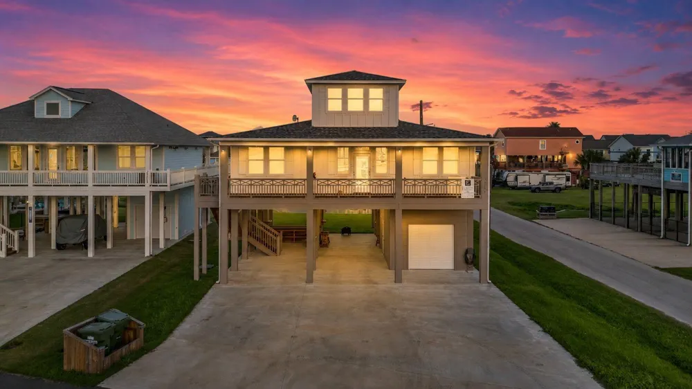 2200 Crab Street Crystal Beach, TX 77650