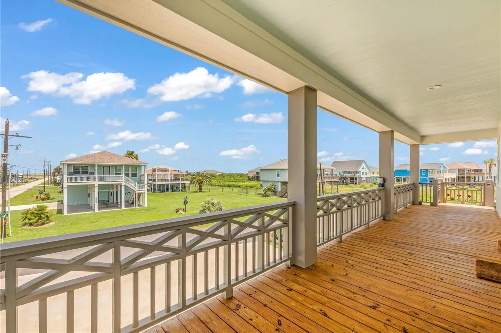 2200 Crab Street Crystal Beach, TX 77650