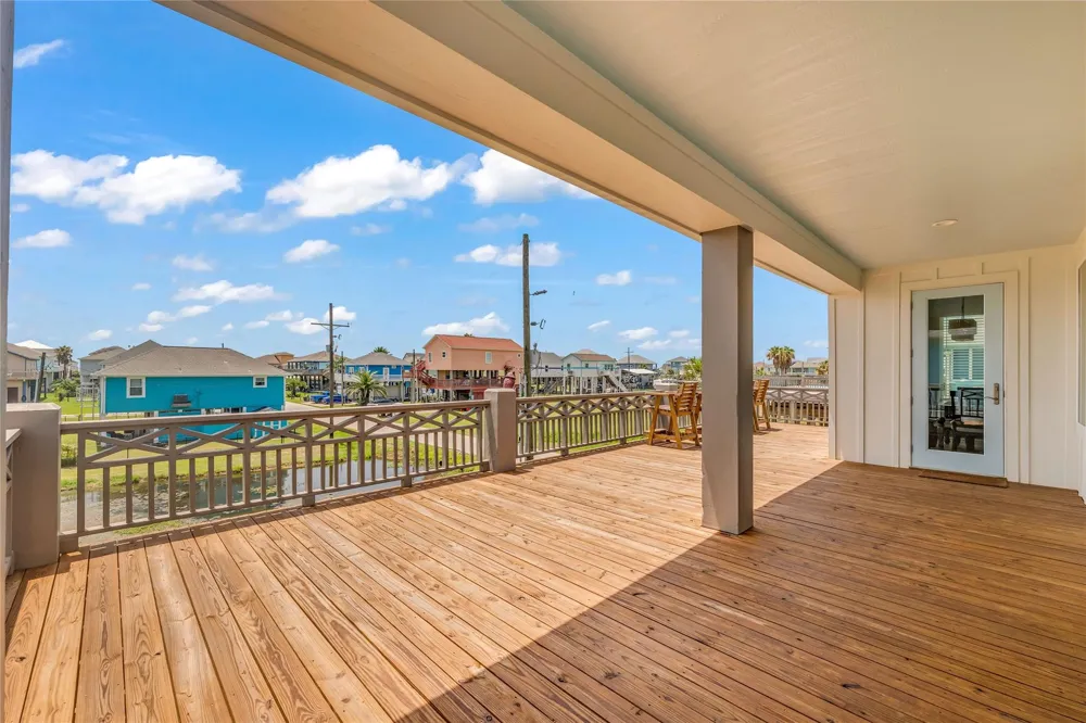 2200 Crab Street Crystal Beach, TX 77650