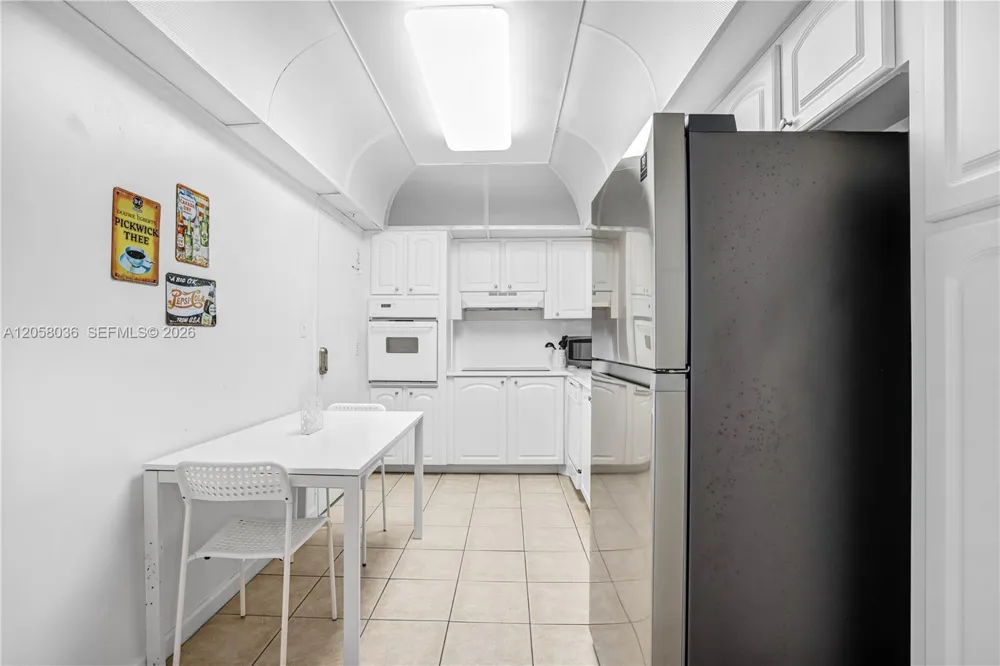 4001 S Ocean Dr #16E Hollywood, FL 33019