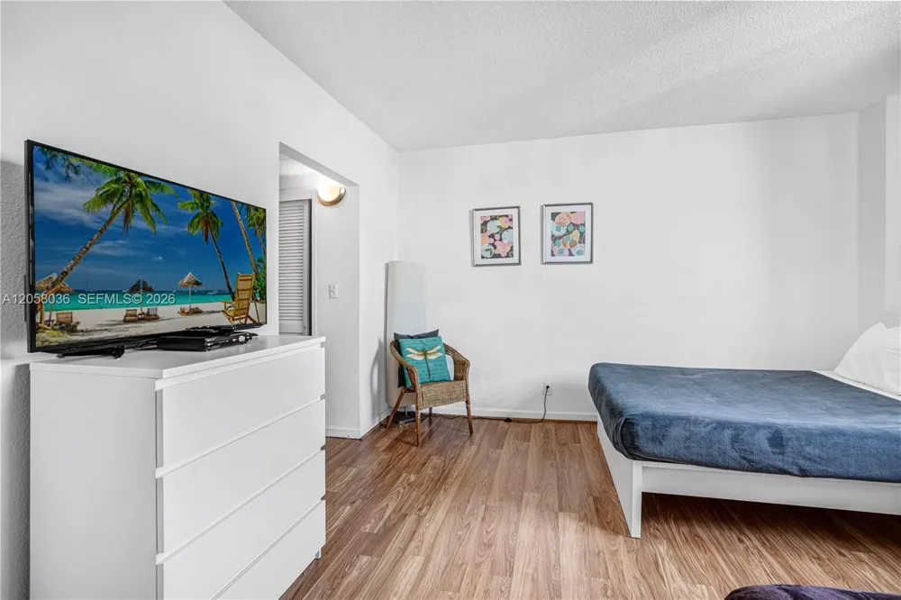 4001 S Ocean Dr #16E Hollywood, FL 33019
