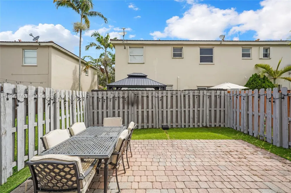 8897 SW 225th St Cutler Bay, FL 33190
