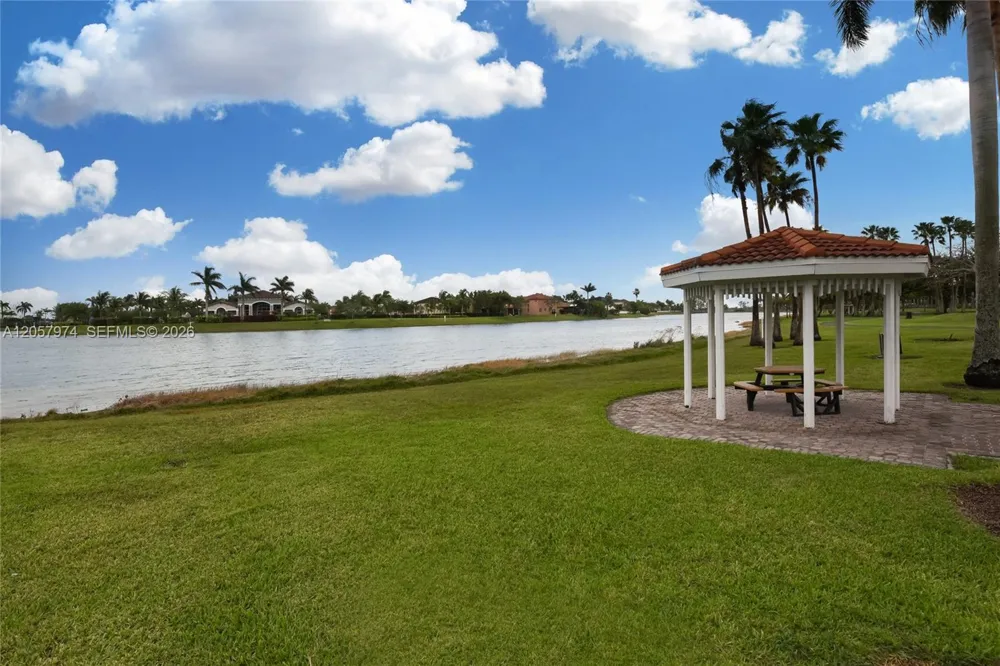 8897 SW 225th St Cutler Bay, FL 33190