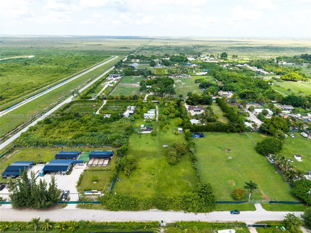 16650 SW 208th  St Miami, FL 33187