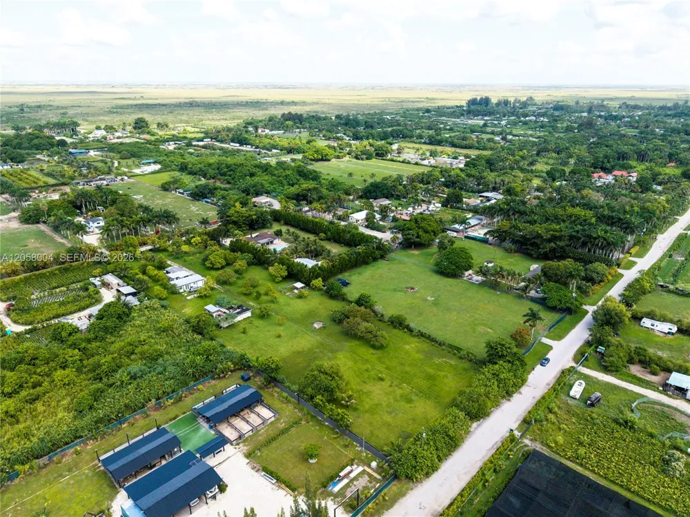 16650 SW 208th  St Miami, FL 33187
