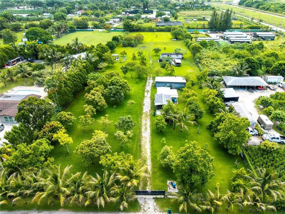 16650 SW 208th  St Miami, FL 33187