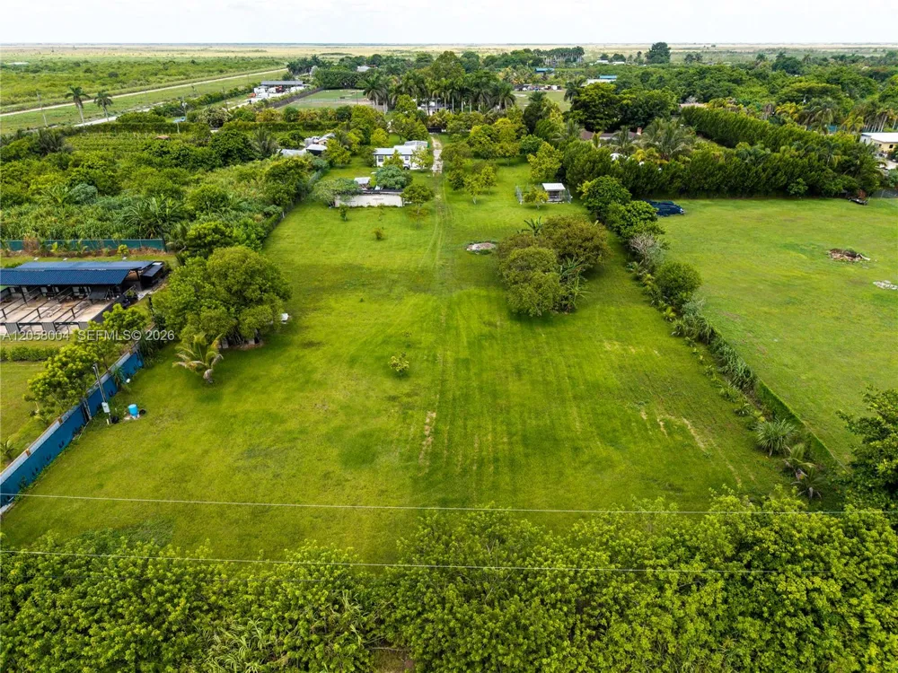 16650 SW 208th  St Miami, FL 33187