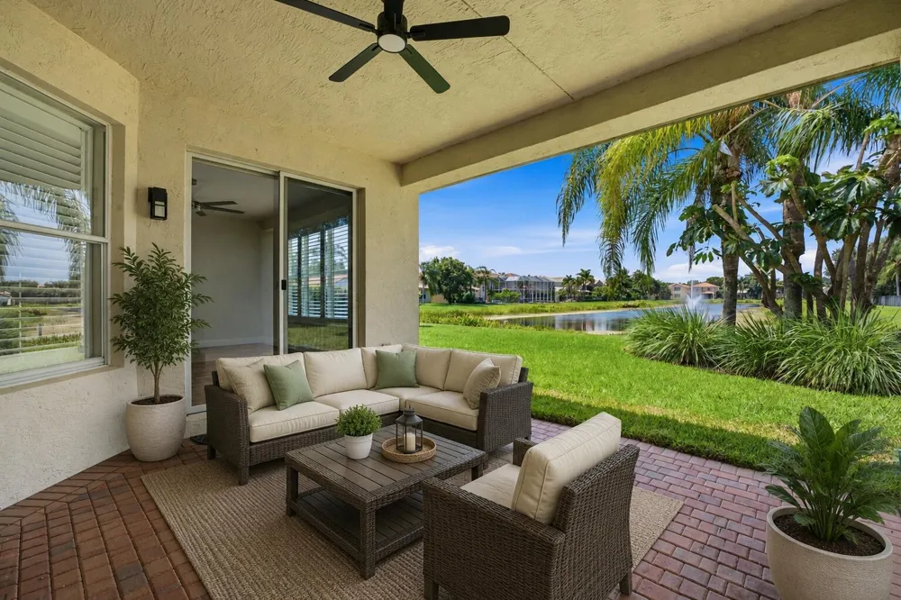 8895 CHESTNUT RIDGE WAY Boynton Beach, FL 33473