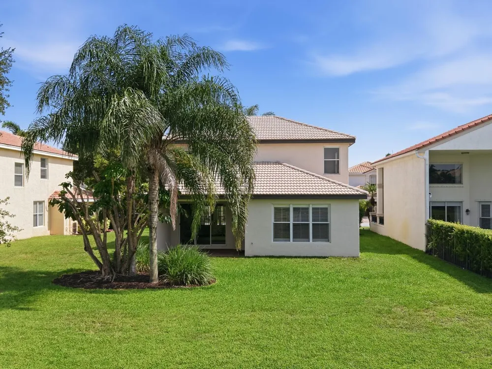 8895 CHESTNUT RIDGE WAY Boynton Beach, FL 33473