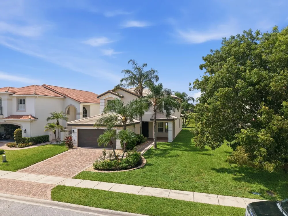 8895 CHESTNUT RIDGE WAY Boynton Beach, FL 33473