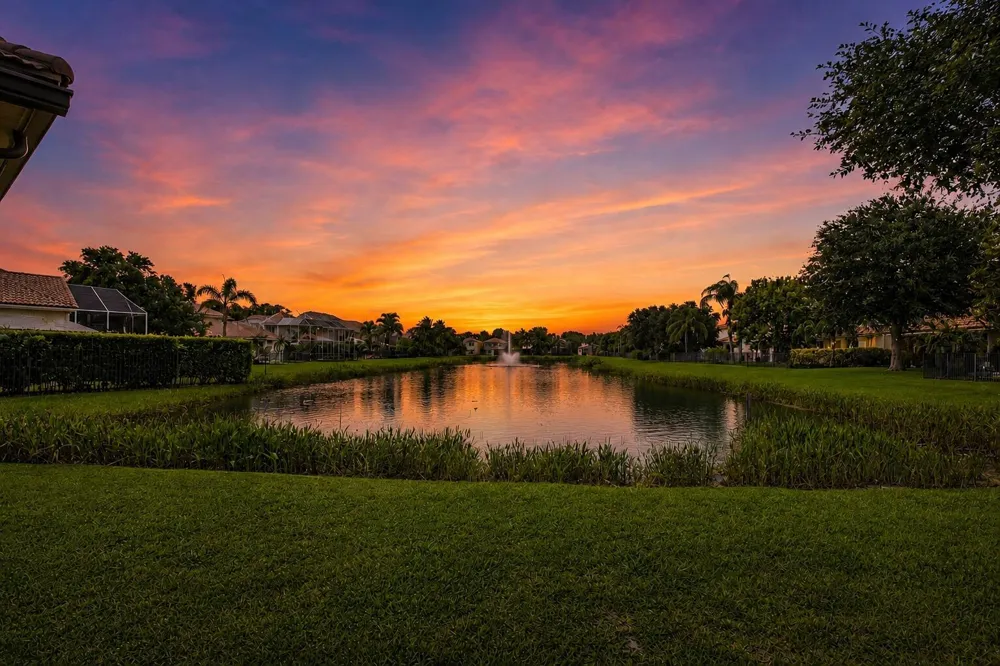 8895 CHESTNUT RIDGE WAY Boynton Beach, FL 33473