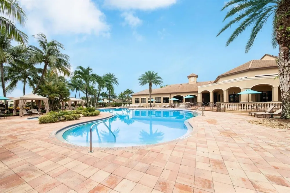 8895 CHESTNUT RIDGE WAY Boynton Beach, FL 33473