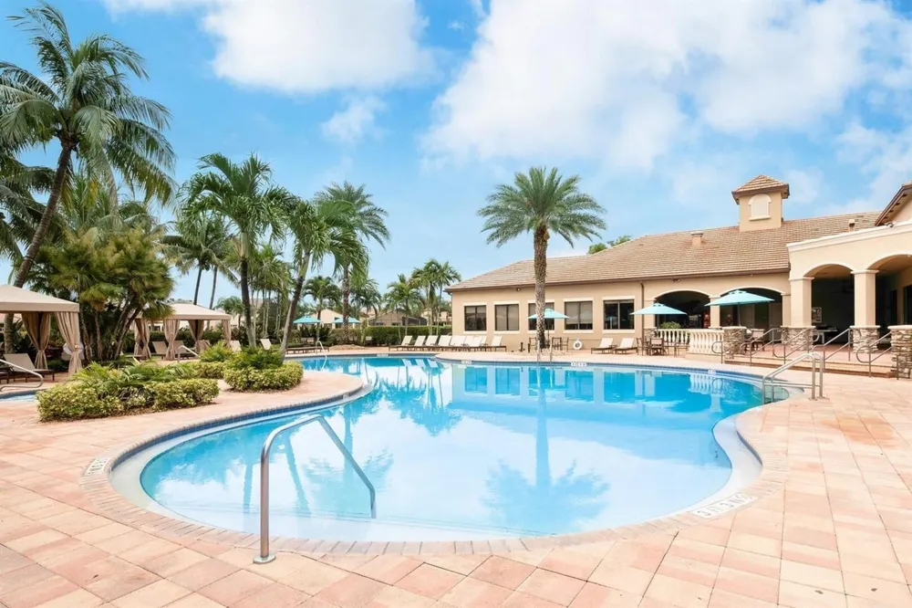 8895 CHESTNUT RIDGE WAY Boynton Beach, FL 33473