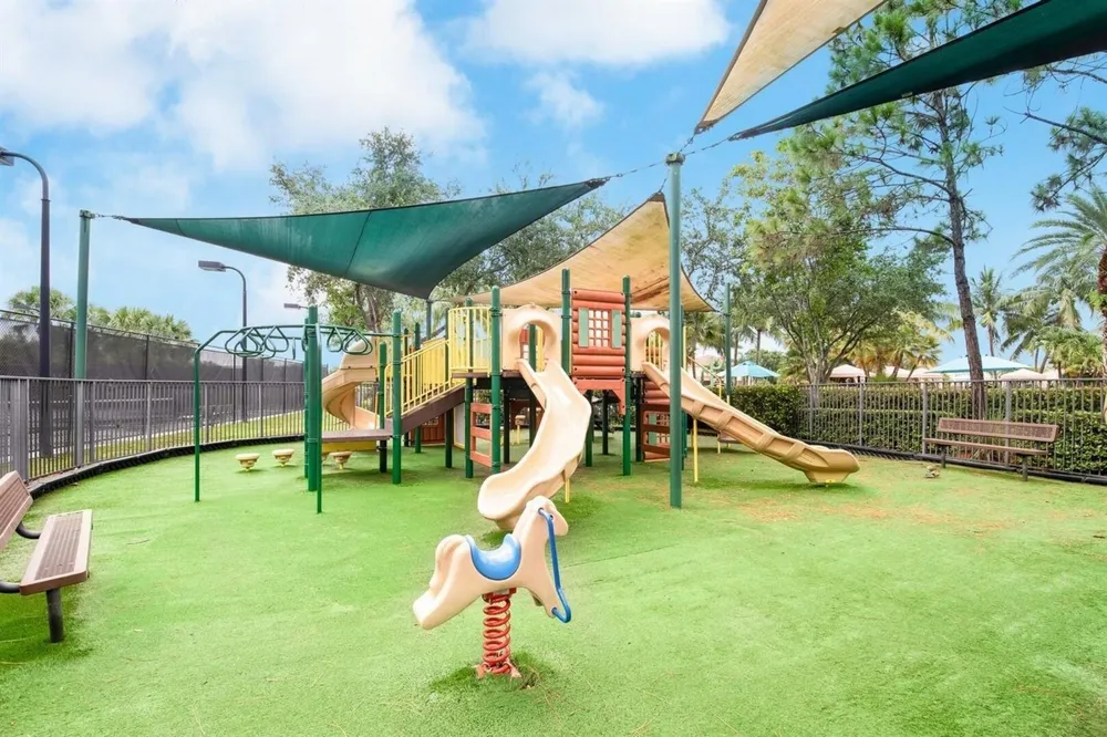 8895 CHESTNUT RIDGE WAY Boynton Beach, FL 33473
