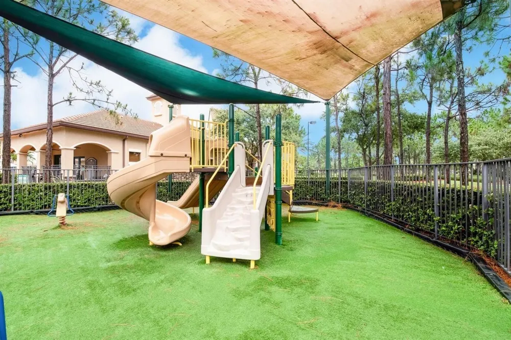 8895 CHESTNUT RIDGE WAY Boynton Beach, FL 33473
