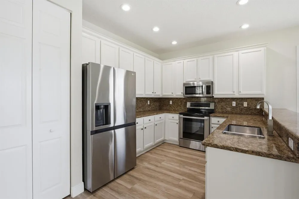 8895 CHESTNUT RIDGE WAY Boynton Beach, FL 33473