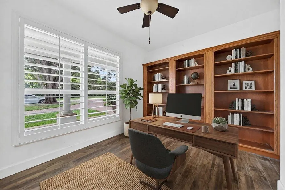 15 W HIGH POINT ROAD Sewalls Point, FL 34996