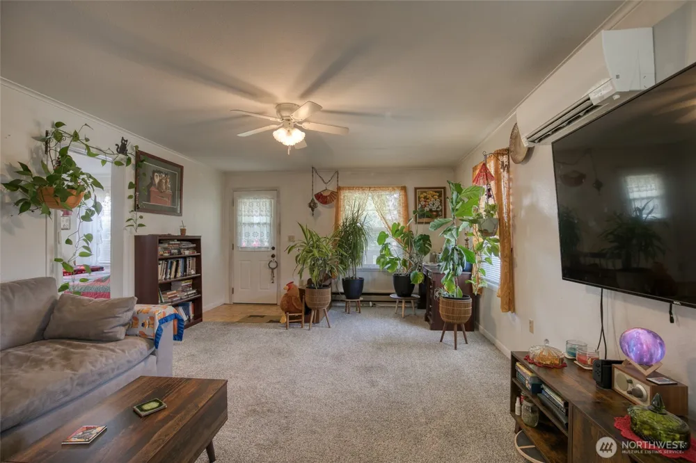1021 W Stockwell Street Aberdeen, WA 98520