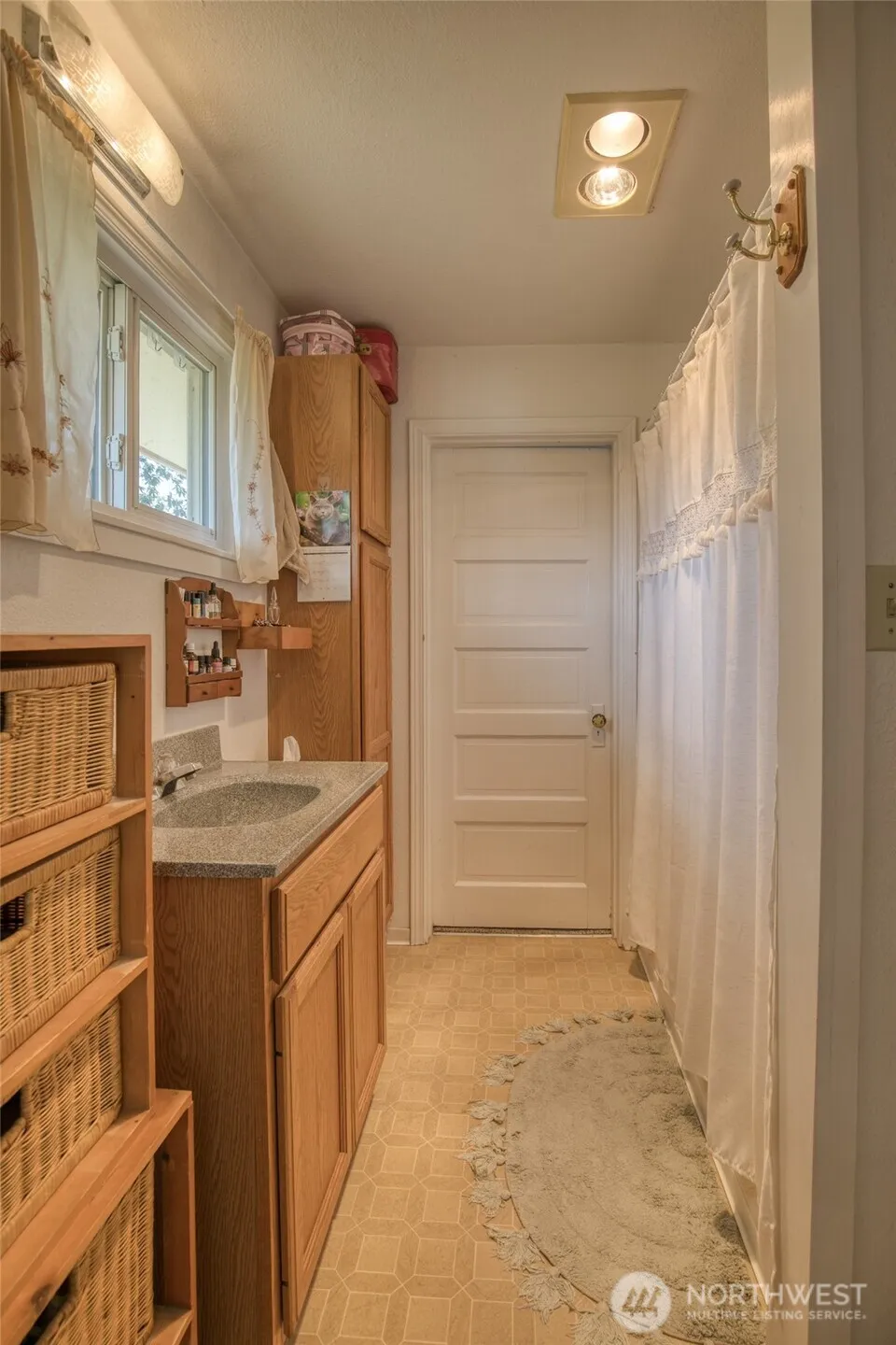 1021 W Stockwell Street Aberdeen, WA 98520