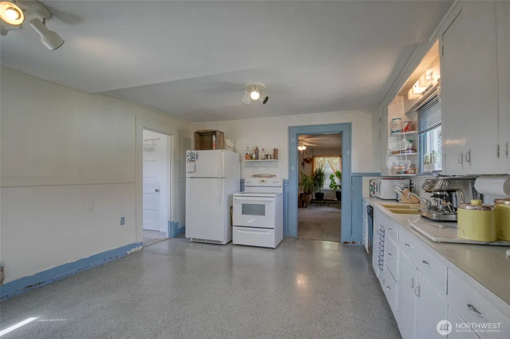 1021 W Stockwell Street Aberdeen, WA 98520