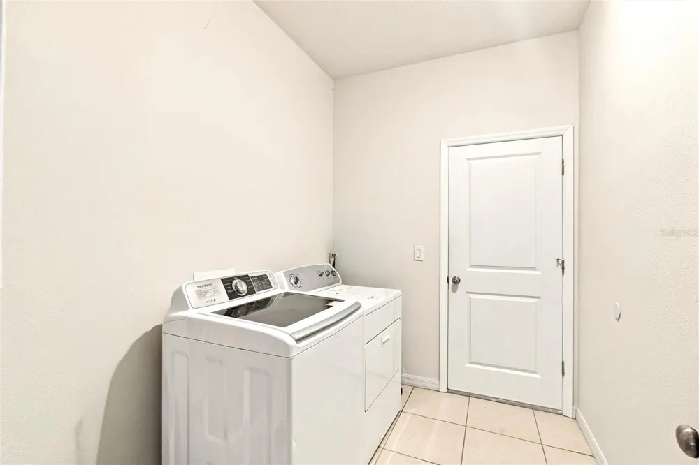 5724 BANNOCK CIRCLE North Port, FL 34288