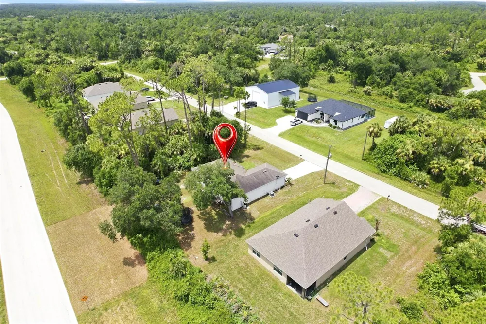 5724 BANNOCK CIRCLE North Port, FL 34288