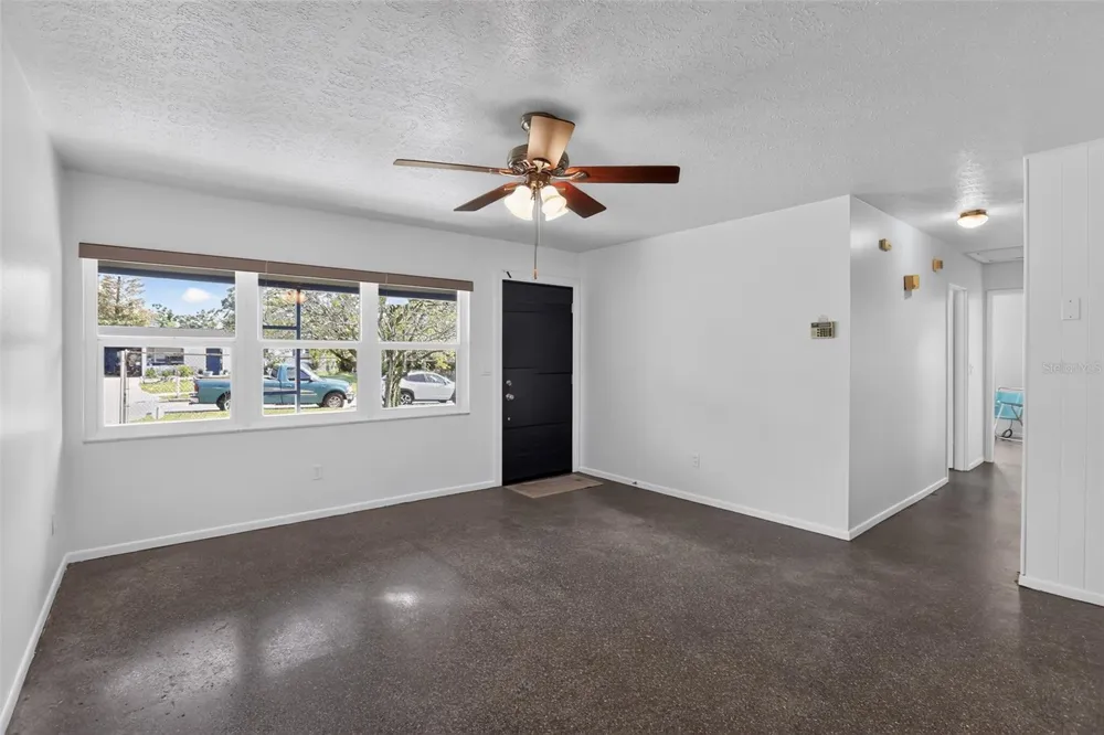 6120 W RIDGEWOOD AVENUE Orlando, FL 32835
