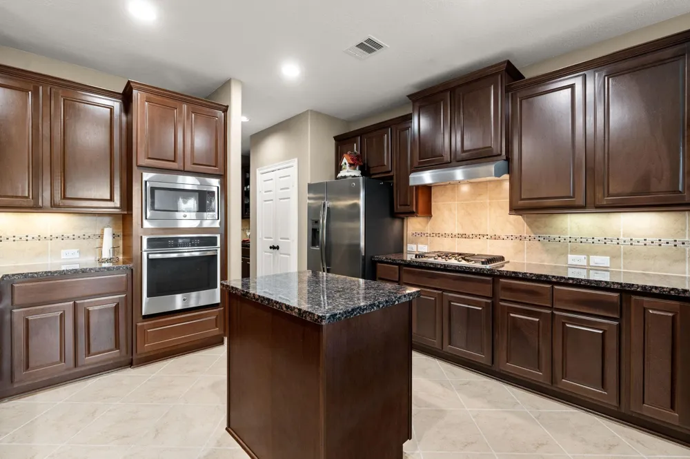 28503 Riverside Crest Lane Huffman, TX 77336