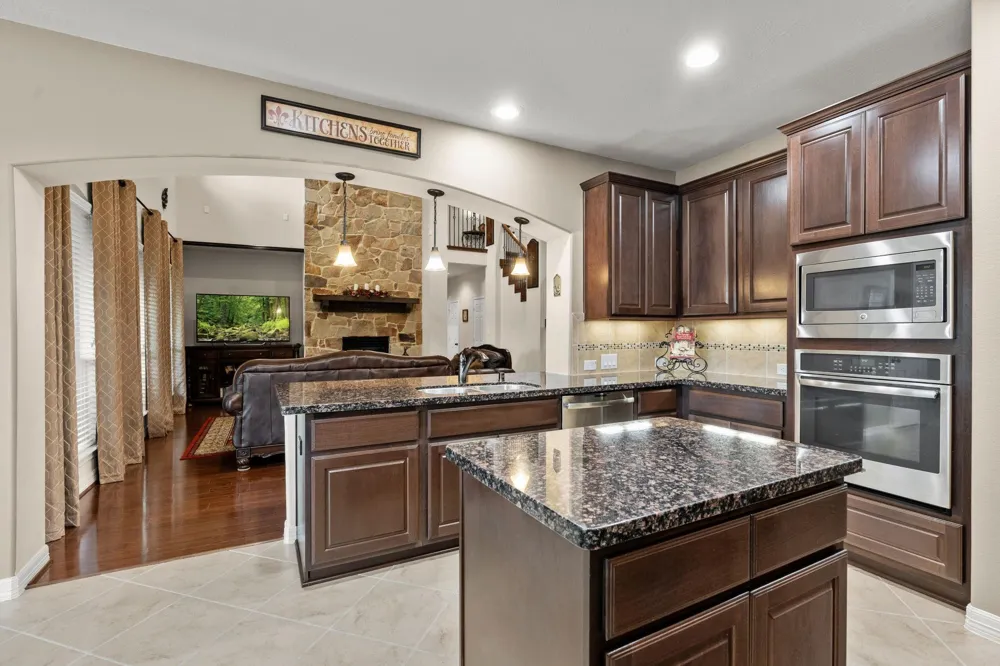 28503 Riverside Crest Lane Huffman, TX 77336