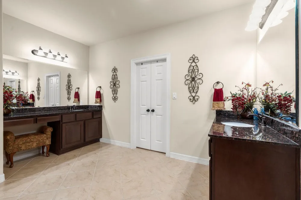 28503 Riverside Crest Lane Huffman, TX 77336