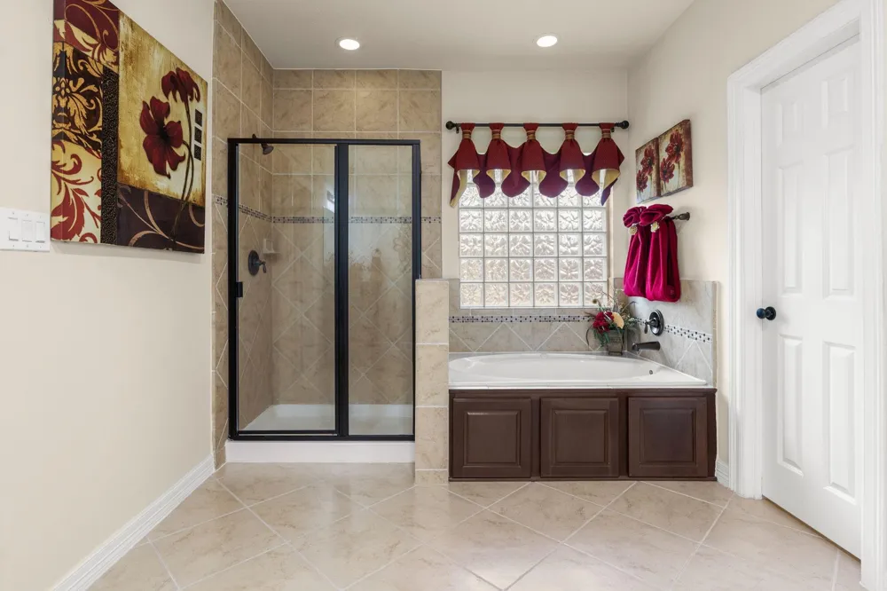 28503 Riverside Crest Lane Huffman, TX 77336
