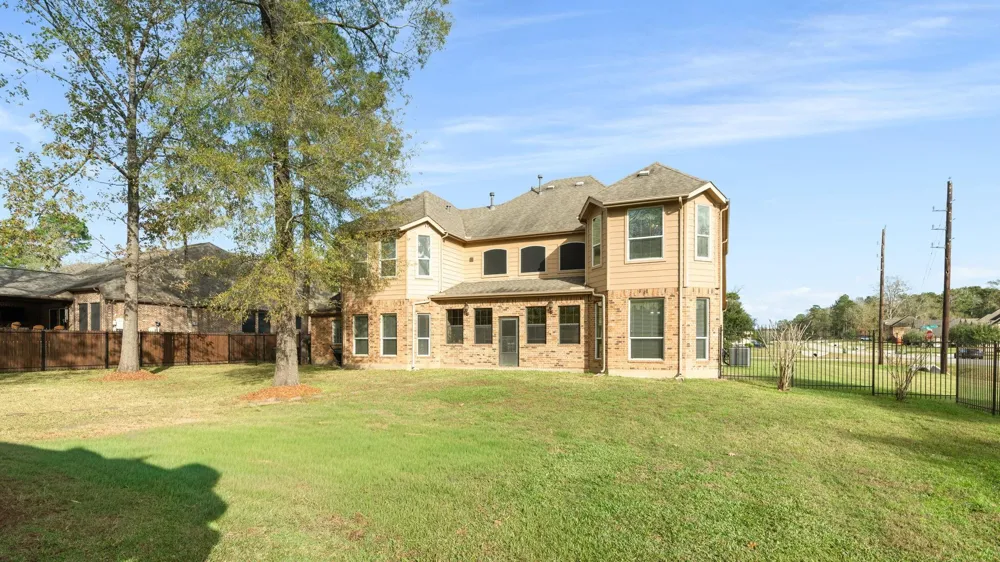 28503 Riverside Crest Lane Huffman, TX 77336