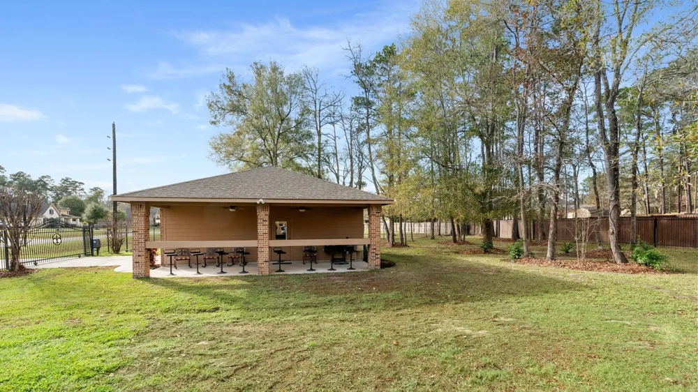 28503 Riverside Crest Lane Huffman, TX 77336