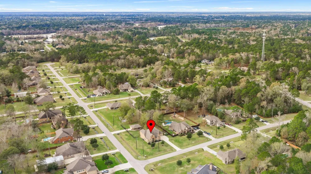 28503 Riverside Crest Lane Huffman, TX 77336