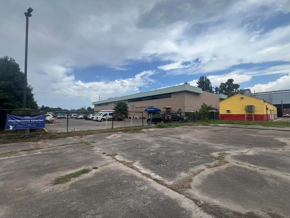 408 75th Street Houston, TX 77011