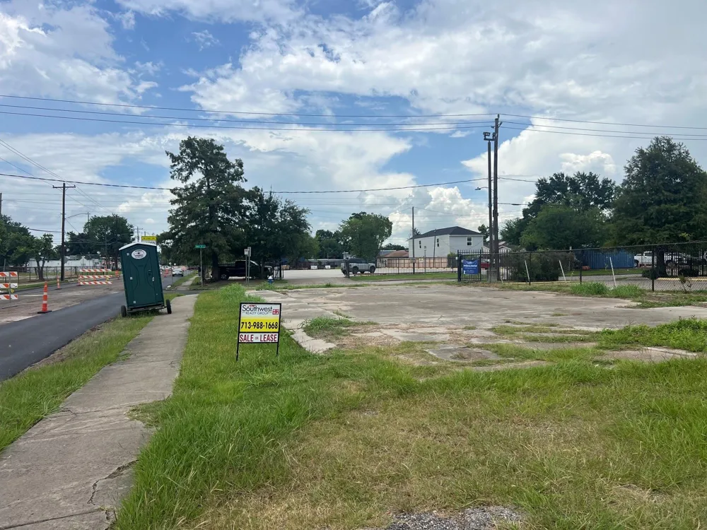 408 75th Street Houston, TX 77011