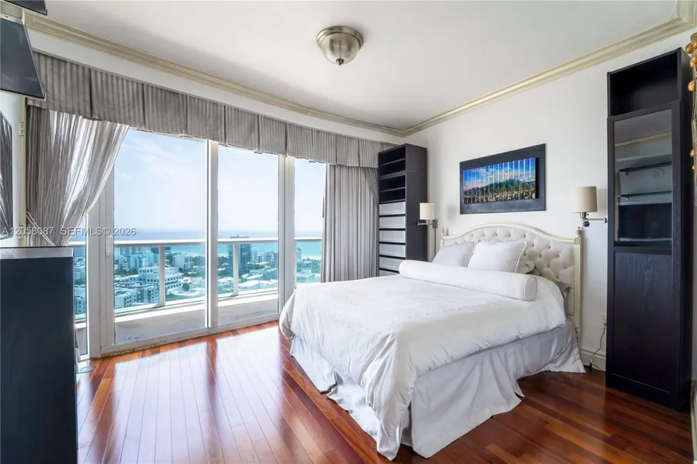 1000 S Pointe Dr #2501 Miami Beach, FL 33139