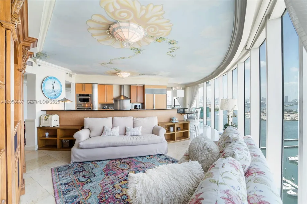 1000 S Pointe Dr #2501 Miami Beach, FL 33139
