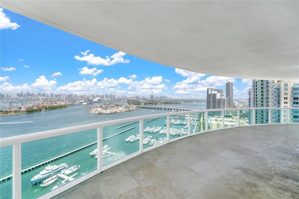 1000 S Pointe Dr #2501 Miami Beach, FL 33139