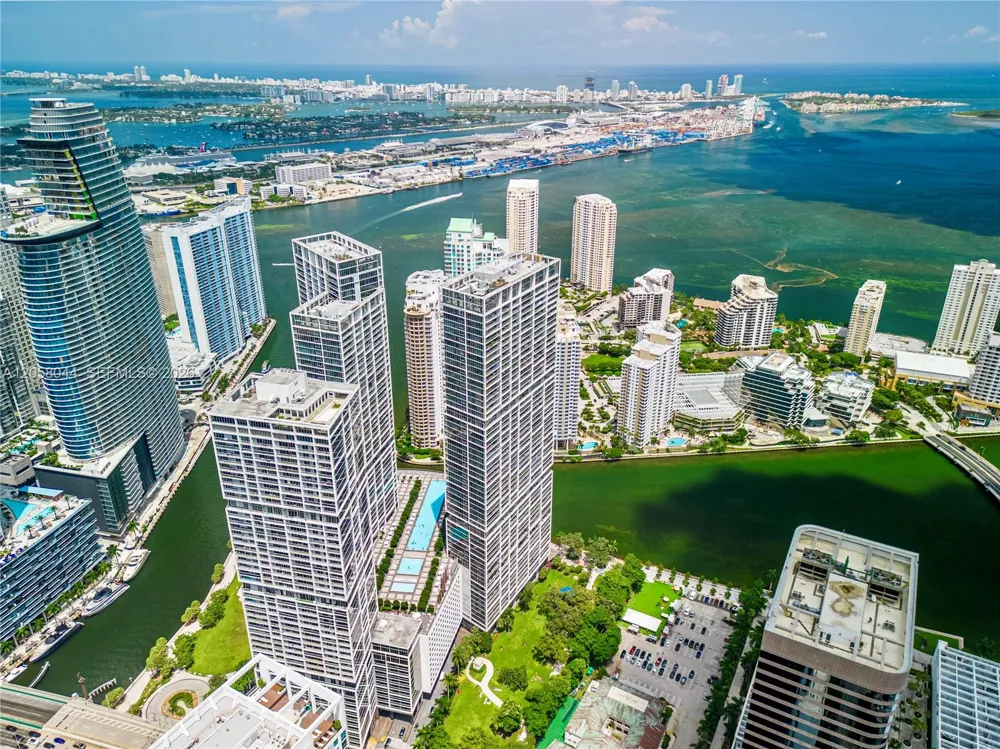 475 Brickell Ave #5013 Miami, FL 33131
