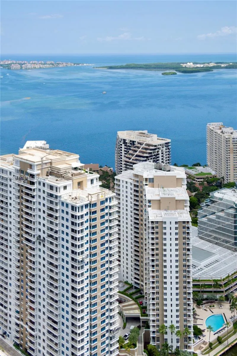 475 Brickell Ave #5013 Miami, FL 33131