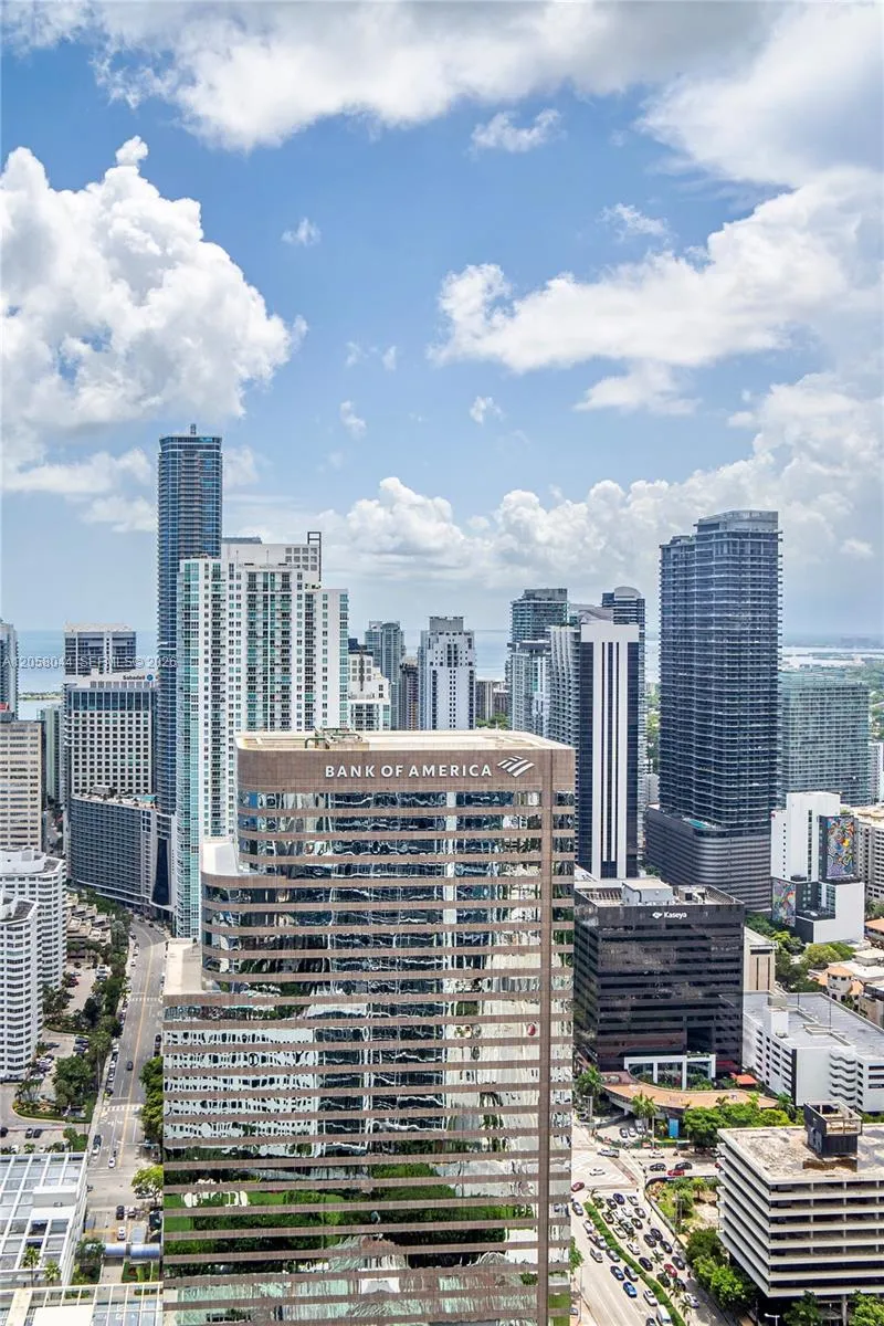 475 Brickell Ave #5013 Miami, FL 33131