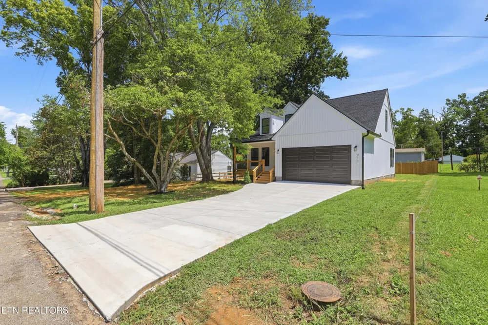 211 Shipe Rd Powell, TN 37849