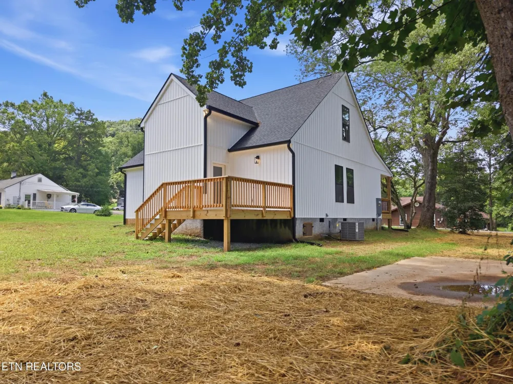 211 Shipe Rd Powell, TN 37849