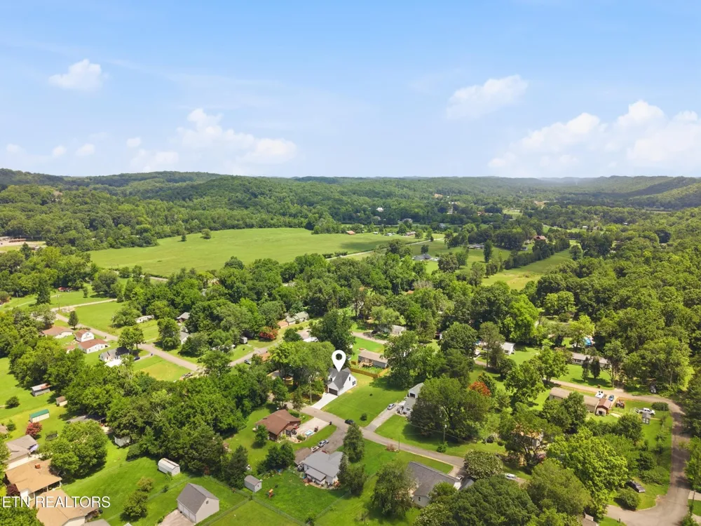 211 Shipe Rd Powell, TN 37849