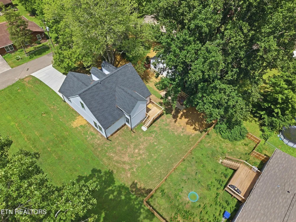211 Shipe Rd Powell, TN 37849