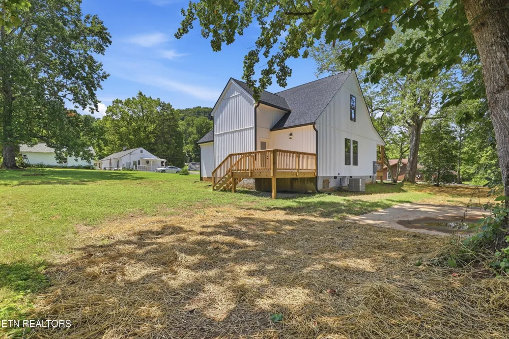 211 Shipe Rd Powell, TN 37849