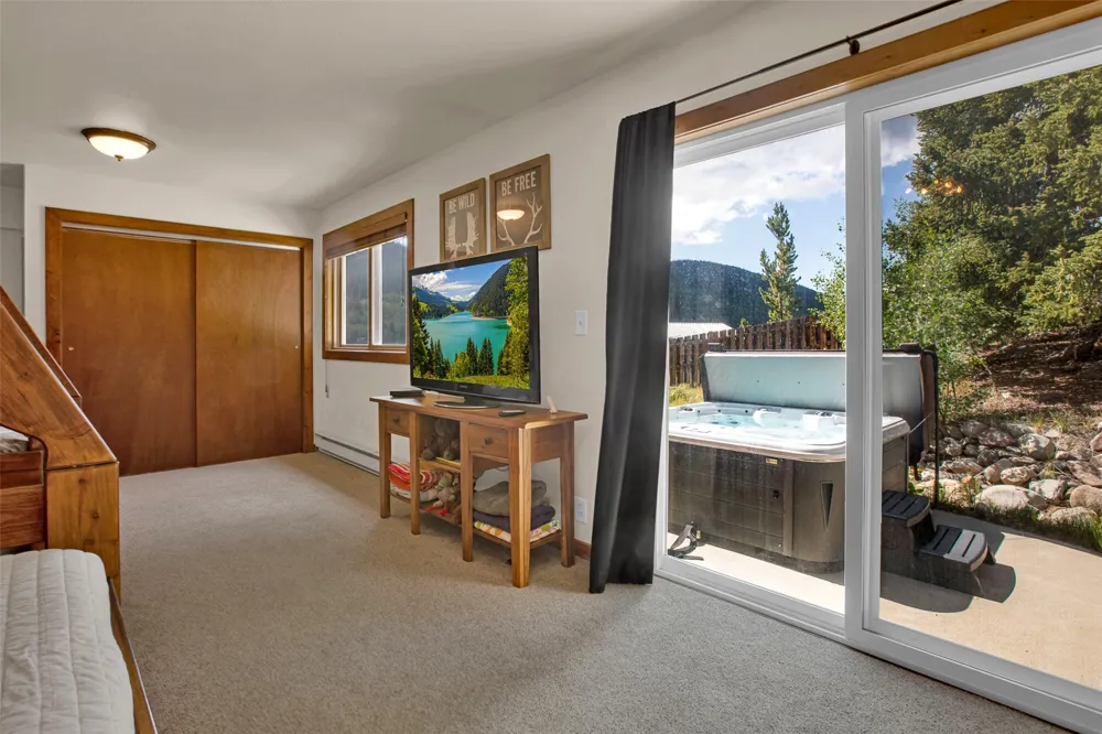 2399 CO Rd 6 Alma, CO 80420