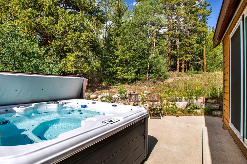 2399 CO Rd 6 Alma, CO 80420
