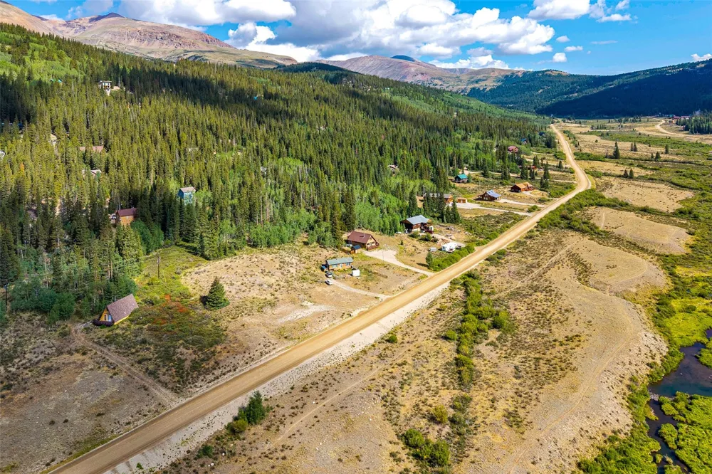 2399 CO Rd 6 Alma, CO 80420